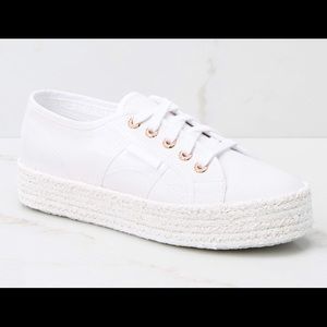 NWT Cotropew White And Rose Platform Sneakers